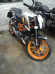 2022 KTM Duke 390