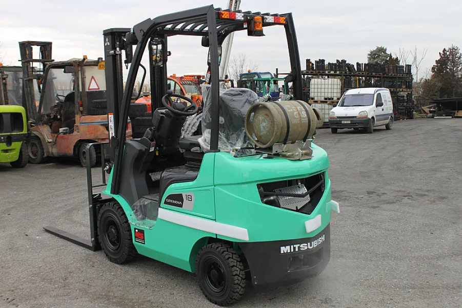 MITSUBISHI FG18N FV3300 [1812]